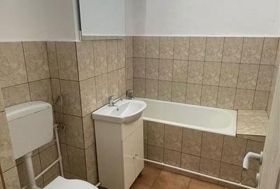 Apartament cu 2 camere semidecomandat în Cuza Vodă