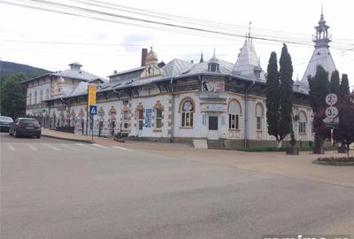 Spațiu comercial, de 3,000 mp, în Central - 2