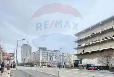 Spațiu comercial, de 906 mp, în P-ța Unirii - 31