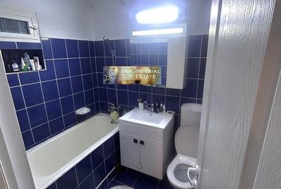 Apartament cu 3 camere decomandat în Far