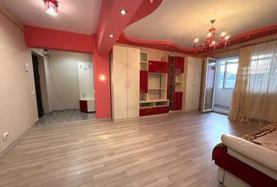 Apartament cu 2 camere decomandat în Micro 16