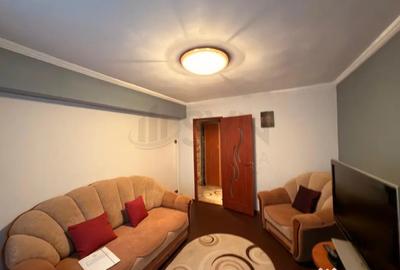 Apartament cu 3 camere decomandat în Obor - 2