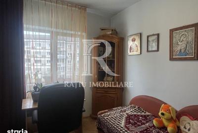 Apartament cu 3 camere decomandat în Calea Aradului - 4