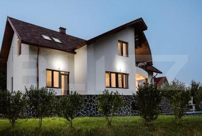 Casă cu 4 camere cu Teren 2456 Mp în Livezeni - 9