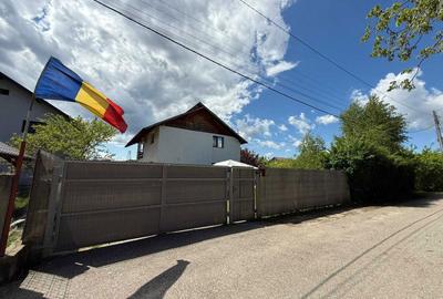 Casă cu 4 camere în Central - 2