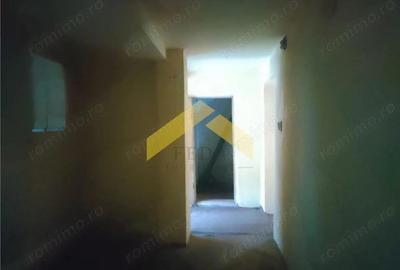 Casa cu teren 1757 mp in Sambateni de vanzare - 2