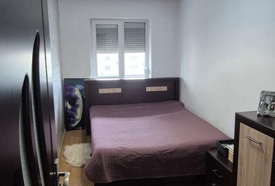 Apartament cu 2 camere decomandat în 9 Mai - 16
