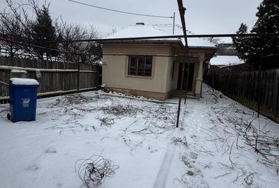 Casă cu 3 camere cu Canalizare în Valea Rosie - 1