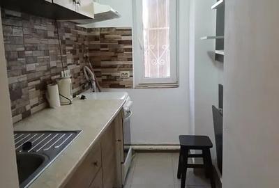 Apartament cu 2 camere semidecomandat în Podu Roș - 1