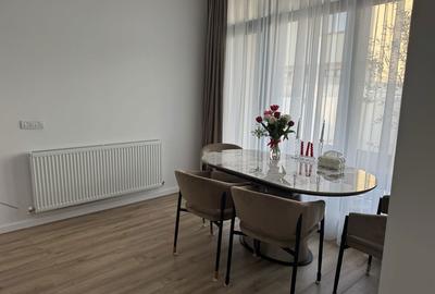 Casă cu 4 camere decomandat în Palazu Mare - 2