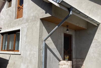 Casă cu 5 camere cu Teren 300 Mp în Mărăcineni - 3