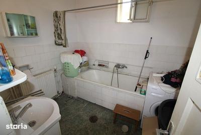 Casă cu 2 camere cu Teren 1058 Mp în Central - 11