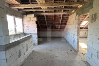 Casă cu 5 camere cu Teren 500 Mp în Buza Cătun - 16