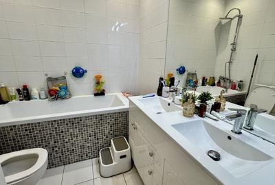 Apartament luminos cu 3 camere, complet mobilat, vedere panoramică spre Tâmpa - 15