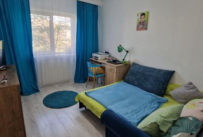 Apartament cu 3 camere decomandat în Poarta 6 - 4