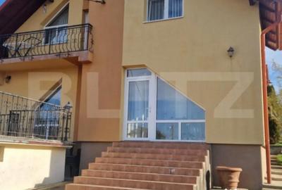 Casă cu 7 camere cu Teren 1520 Mp în Central - 3