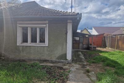 In frumoasa zona RONAT-la vanzare teren cu casa pentru renovare sau demolare - 9