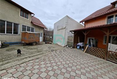 Casă cu 6 camere cu Teren 2400 Mp în Bartolomeu - 13