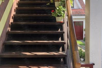 Casă cu 5 camere cu Teren 500 Mp în Libertății - 1