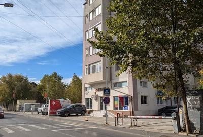 Spațiu comercial, 121.83 mp în Central