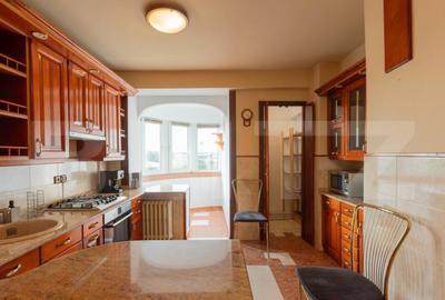 Apartament 3 camere, decomandat, 83 mp, etaj intermediar, zo - 11