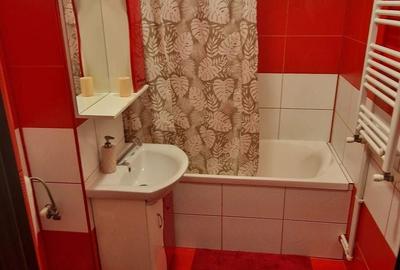 Apartament cu 2 camere decomandat în Exterior Vest