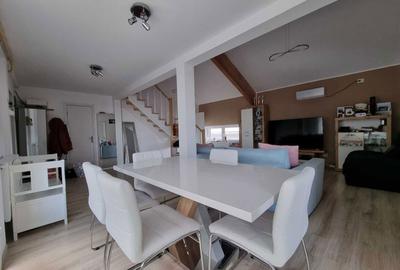 Apartament cu 4 camere decomandat în Ostratu - 4