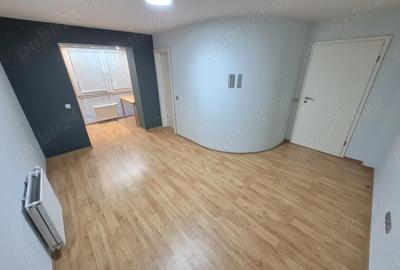 2 Cam-Aradului-1 Min Iulius Town-68 MP-Balcon 10 MP-Parter-Centrala-110.000 Euro ! Neg ! - 10