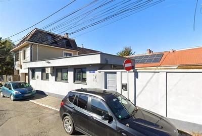 Casa pretabila si birouri/cabinet/servicii, pozitie remarcabila,Semicentral, Tar - 2