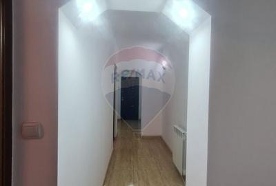 Apartament cu 2 camere de închiriat - 2