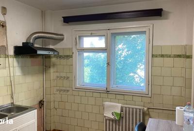 Apartament cu 3 camere decomandat în Tineretului - 8