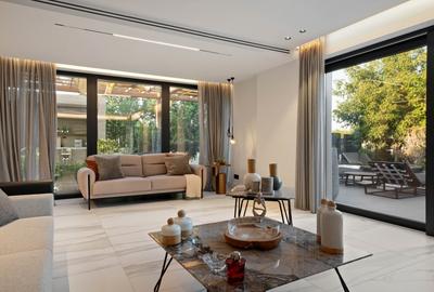 TUNARI, VILA MODERNA - 400 MP TOTAL, 1500 MP LOT! - 12