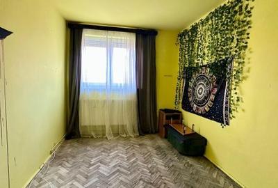 Apartament cu 4 camere în Central - 1