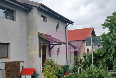 Casă cu 4 camere cu Teren 500 Mp în Săbăreni - 4