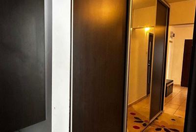 Apartament cu 3 camere decomandat în Canta - 2