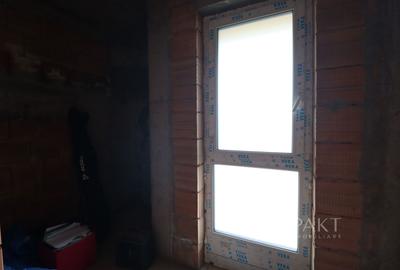 Duplex cu 4 camere cu Canalizare în Iris - 3