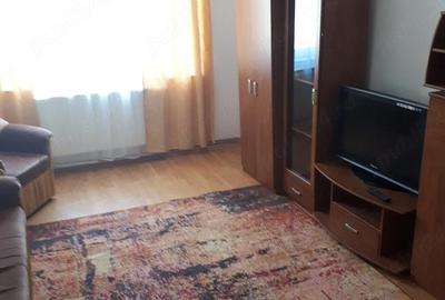 Apartament cu 3 camere decomandat în Central - 1