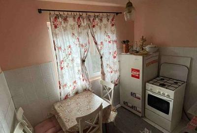 Casă cu 6 camere cu Teren 250 Mp în Tulnici - 4