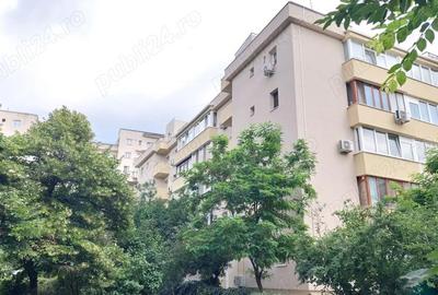 Garsonieră decomandată în Decebal - 2