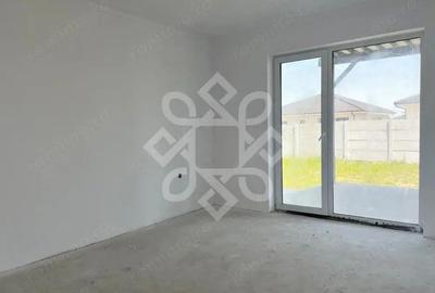 Casa noua de vanzare cu teren 500 mp in Santandrei - 5