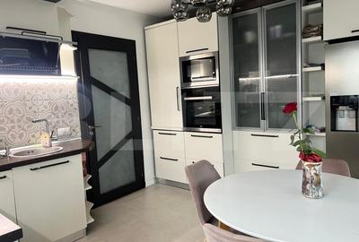 Casa individuala, cu 4 camere, 240 mp, 800 mp teren, zona Burdujeni - 8