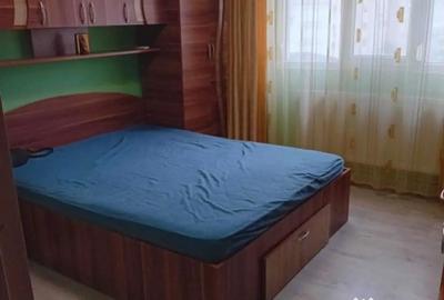 Apartament cu 3 camere decomandat în Micro 20 - 2