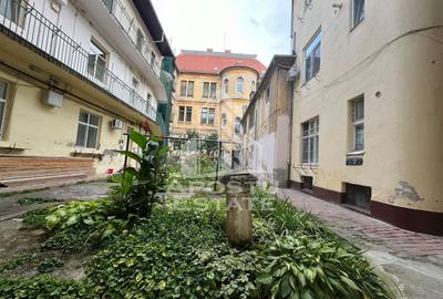 Apartament cu 3 camere, semidecomandat,situat in zona Centrala - 2