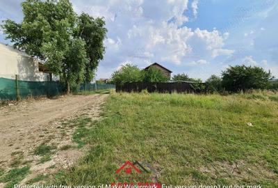 Casă cu Teren 925 Mp în Bănești - 2