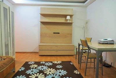 Apartament cu 2 camere decomandat în Unirii