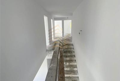 Casă cu 1 camere cu Teren 1500 Mp în Central - 4