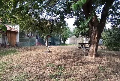 Casă cu 3 camere în Cioranca - 8