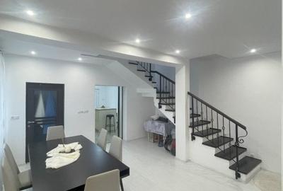 Duplex de vanzare, cu 8 camere, 300 mp, zona centrala - 2