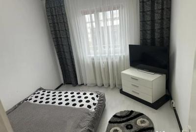 Apartament cu 3 camere semidecomandat în Calea București - 4