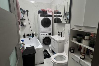 Apartament cu 3 camere decomandat în Florești